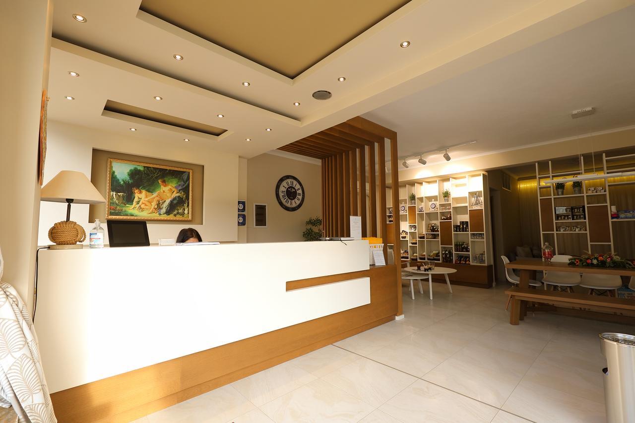 圣帕拉斯凯维Artemis Plaza公寓式酒店 外观 照片